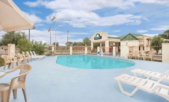 Days Inn by Wyndham Eufaula Al
