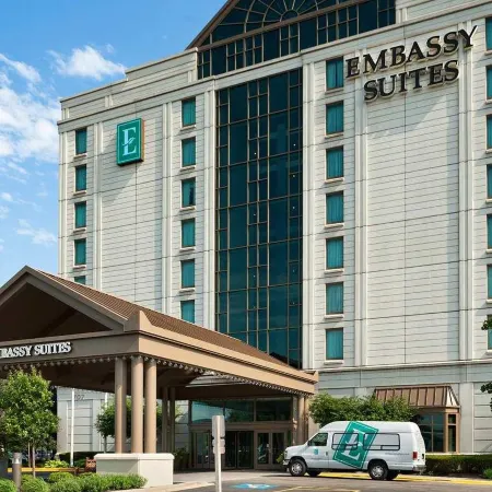 Embassy Suites by Hilton Chicago Lombard Oak Brook