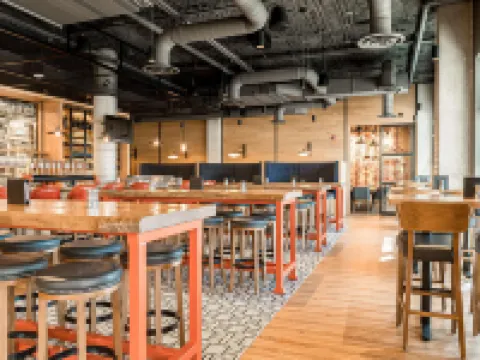 Canvas Moncton, Tapestry Collection by Hilton Hoteles en Moncton