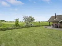 "Sigbritt" - 100m from the Sea Hotels in Broager