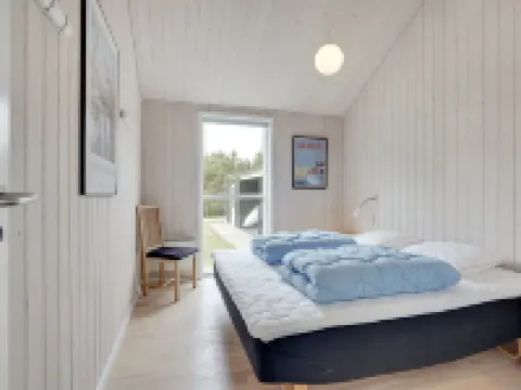 "Henriete" - 3.5km from the Sea