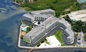 Sailport Waterfront Suites