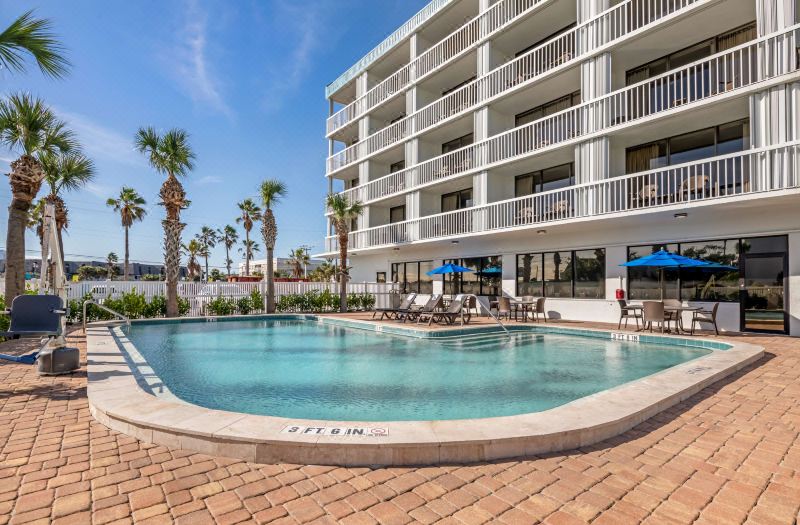 Best Western Cocoa Beach Hotel Suites photo 2