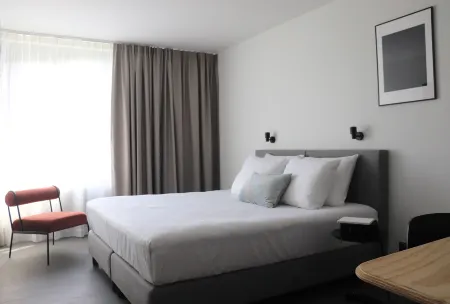 Hotel National Antwerp Отели в г. Антверпен
