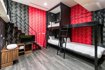 Place X Hotel