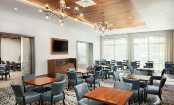 Embassy Suites by Hilton Atlanta Airport North