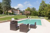 Le Domaine de Montjoie, BW Premier Collection - Pools