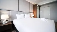 Tidy and Spacious 2Br at Grand Sungkono Lagoon Apartment Hotels in Dukuhpakis
