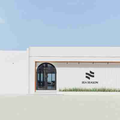 Sea Season Pool Villa Pattaya Hotel Exterior