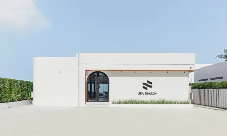 Sea Season Pool Villa Pattaya Отели рядом с достопримечательностью «Paradise Ocean View Condominium»