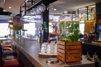 Campanile Eindhoven - Quầy bar