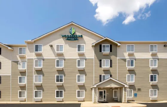 亨茨維爾麥迪遜伍德斯普林套房酒店