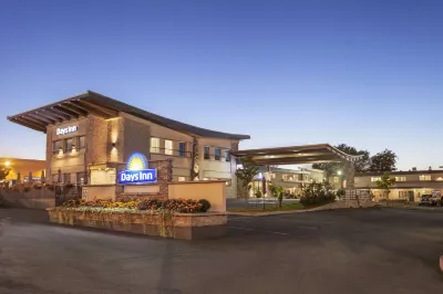 Days Inn by Wyndham Montreal East Hotels in Montreal