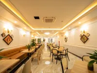 Cat Ba Wonder Hotel Hotels near Cat Ba Beach