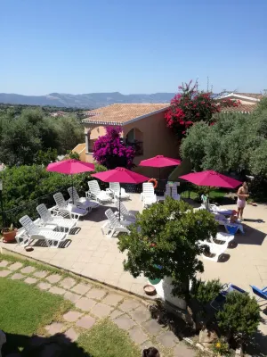 Il fantastico appartamento Residenza Badus con 1 camera da letto B4 può ospitare 4 persone Hotel in zona Dog Beach