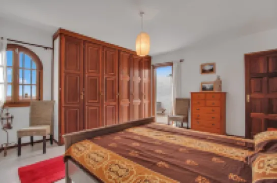 Villa with Pool Overlooking the Atlantic Ocean and Parque Holandes.