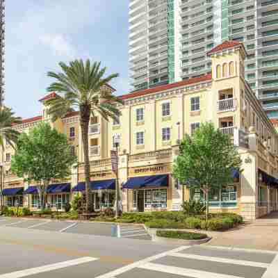Hampton Inn & Suites St. Petersburg/Downtown Hotel Exterior