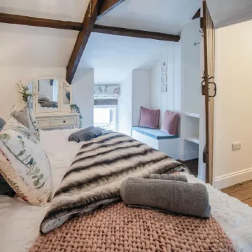 The Lodge - 2 Bedroom Cottage - Princes Gate