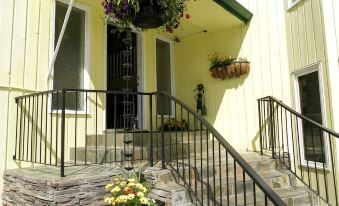 A View of the Lake Bed & Breakfast