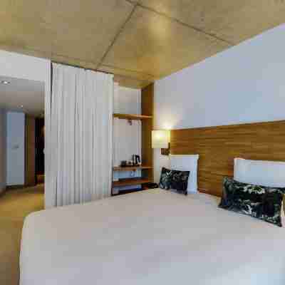 Mercure Poitiers Centre Rooms