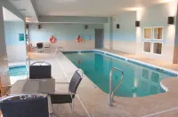 La Quinta Inn & Suites by Wyndham Tucumcari - Pools