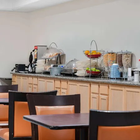 Ramada by Wyndham Bakersfield North