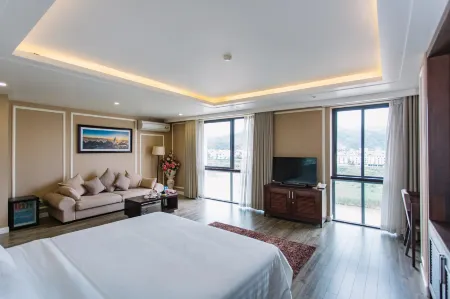 Cao Minh Hotel Отели рядом с достопримечательностью «Hồ Chí Minh Park»