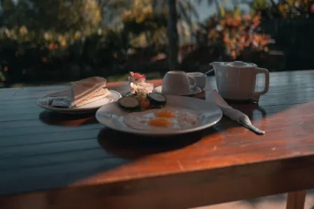 Ipsa Villa Отели рядом с достопримечательностью «GKII BUKIT KALVARI BANYUSERI»