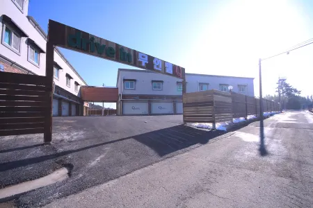 Gimje Q Drive Self Check-in Motel
