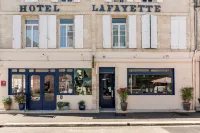 Logis Hôtel Lafayette Hôtels à : Pont-l'Abbé-d'Arnoult