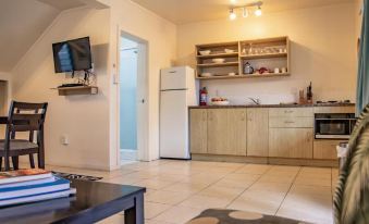 Coral Sands Apartments