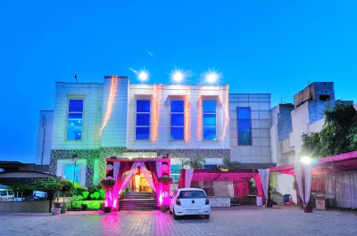 Hotel Maharaja Residency Hotel a 