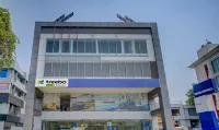 Treebo Grand Lotus - 3 km from Textile Market Hotels near Times Square