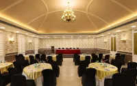 Flora Charishma Residency Aluva Hotels in Alwaye