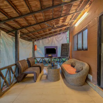 Dewdrop Retreat Отели рядом с достопримечательностью «Алибаг Бич»