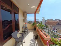The Cabin Hotel Ngupasan