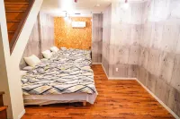 One Hostel&Standing Bar