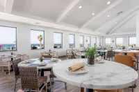 SpringHill Suites by Marriott Navarre Oceanfront - Aamiainen