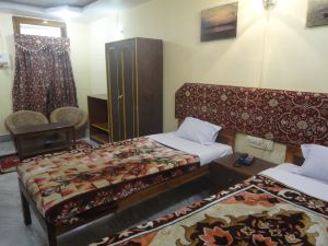 Nambor Guest House