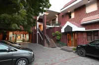 Little Chef Hotel Hoteles en Kanpur