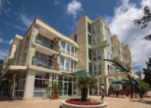 Sunny Day Club Hotel