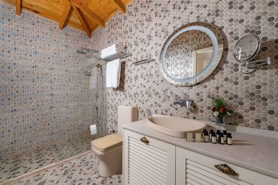 Other Les Ambassadeurs Hotel & Casino Photo