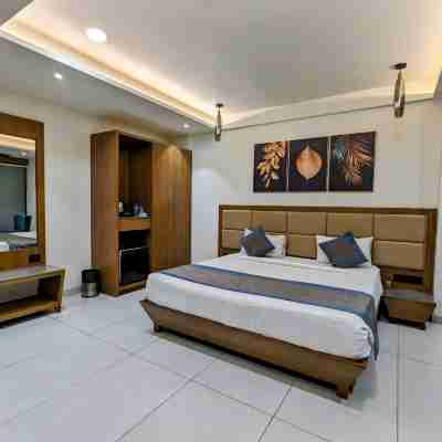 Hotel Red Chillee Restro Rooms