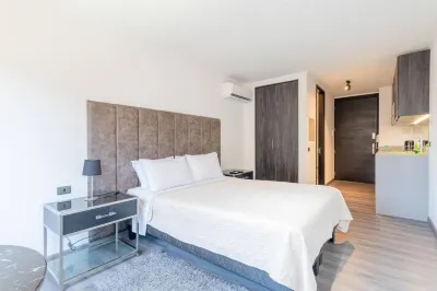 Lofts Con Piscina En Santiago. Hotels near Arturo Merino Benitez International Airport