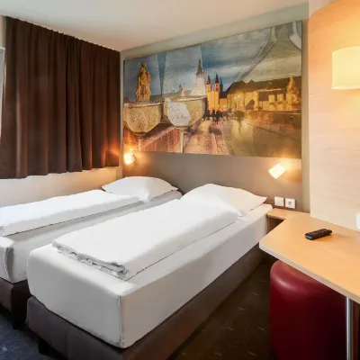 بي آند بي هوتتل ويرزبورج سيتي Hotels near إقامة فورتسبورغ