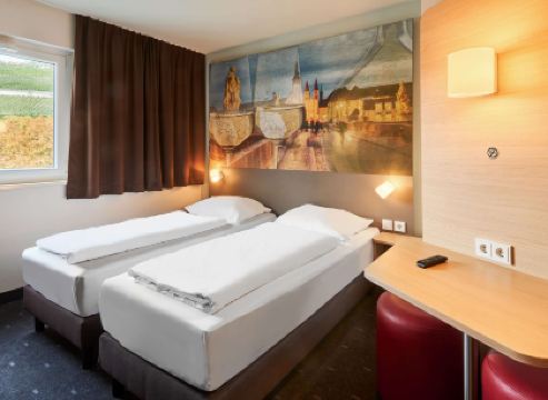 B&B HOTEL Würzburg-City