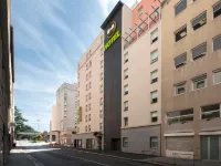 B&B HOTEL Lyon Caluire Cité Internationale Hôtels à : Rhône