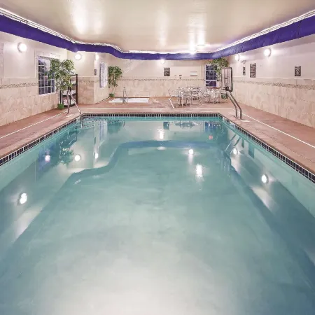 La Quinta Inn & Suites by Wyndham Dickinson
