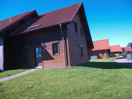 Auerhahn Отели в г. Хассельфельде