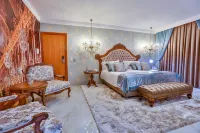 Golden LIS Hotel Boutique Hotels in Goiânia